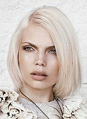 Fashionable Short Blonde Female Straight  Wigs 12 Inch